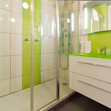 Logis Restaurant Le Fruitier 酒店 维勒迪莱丝波利斯