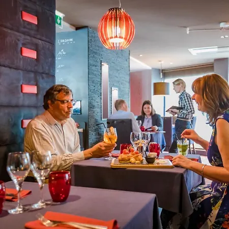 ホテル Logis Restaurant Le Fruitier