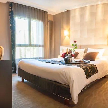 Hotel Hôtel-restaurant Le Fruitier 3*