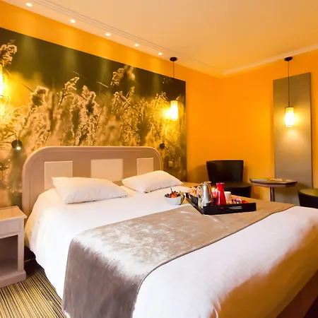 Hotel Logis Restaurant Le Fruitier 3*