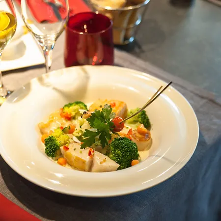 Logis Restaurant Le Fruitier 酒店