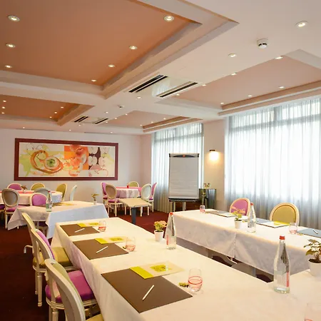 Hotel Logis Restaurant Le Fruitier