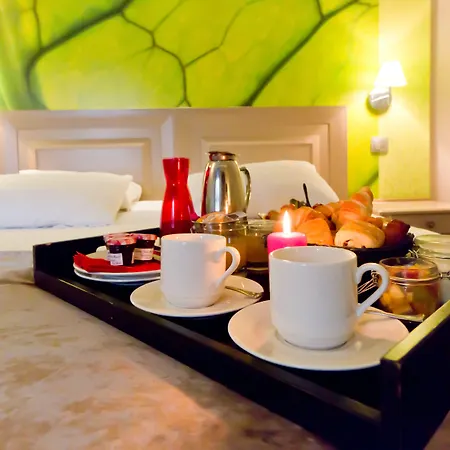 Logis Restaurant Le Fruitier ヴィルデュ・レ・ポエル