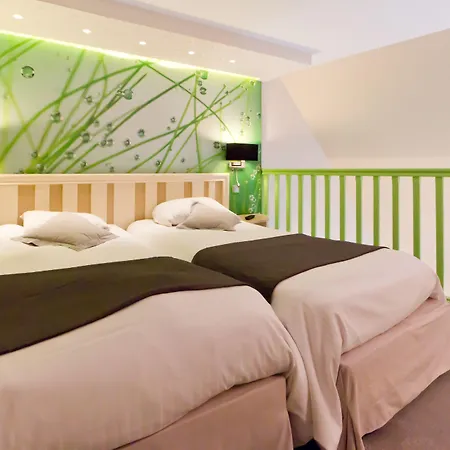 ホテル Logis Restaurant Le Fruitier 3*