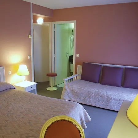 Logis Restaurant Le Fruitier ヴィルデュ・レ・ポエル