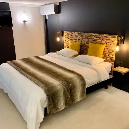 ホテル Logis Restaurant Le Fruitier