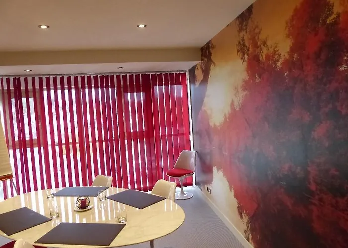 Logis Restaurant Le Fruitier Hotel 3*