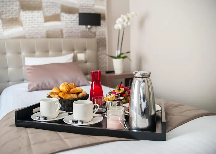 Logis Restaurant Le Fruitier Hotel