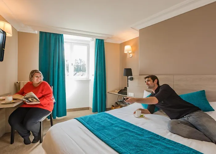 Hotel Hôtel-restaurant Le Fruitier Villedieu-les-Poêles