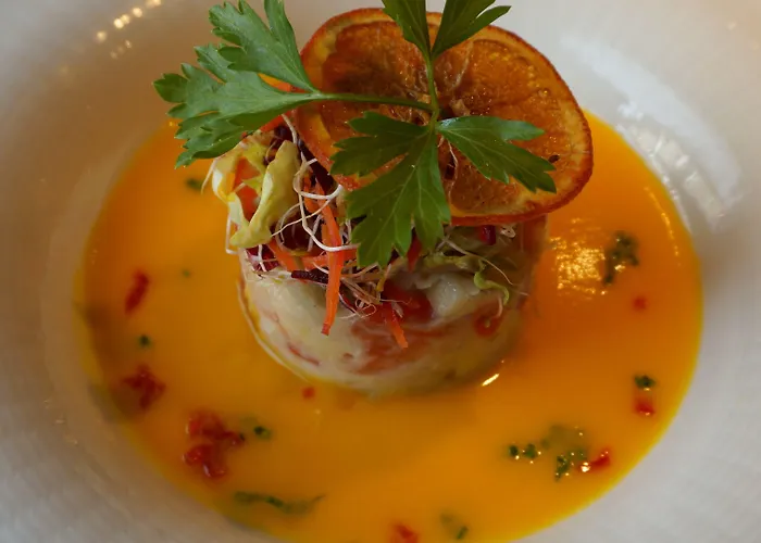 Hotel Hôtel-restaurant Le Fruitier Villedieu-les-Poêles