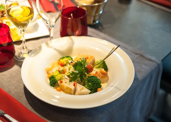 Logis Restaurant Le Fruitier Hotel