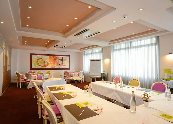 Hotel Logis Restaurant Le Fruitier