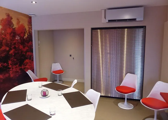 Hotel Logis Restaurant Le Fruitier