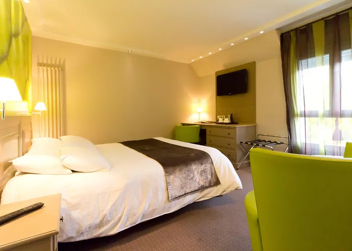 Logis Restaurant Le Fruitier Hotel Villedieu-les-Poeles-Rouffigny