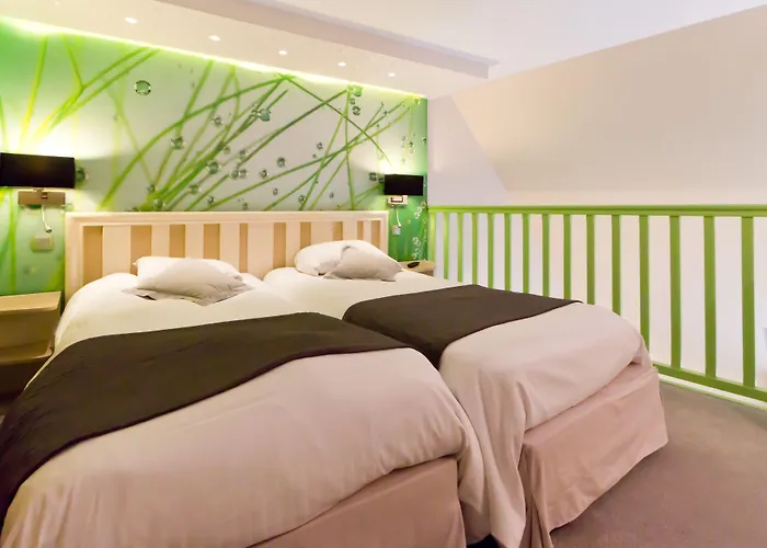 Hotel Logis Restaurant Le Fruitier 3*