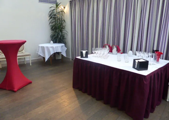 Hôtel-restaurant Le Fruitier Villedieu-les-Poêles